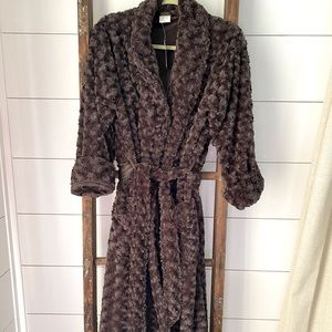 NWT Luxurious Soma Minky Faux Fur Robe